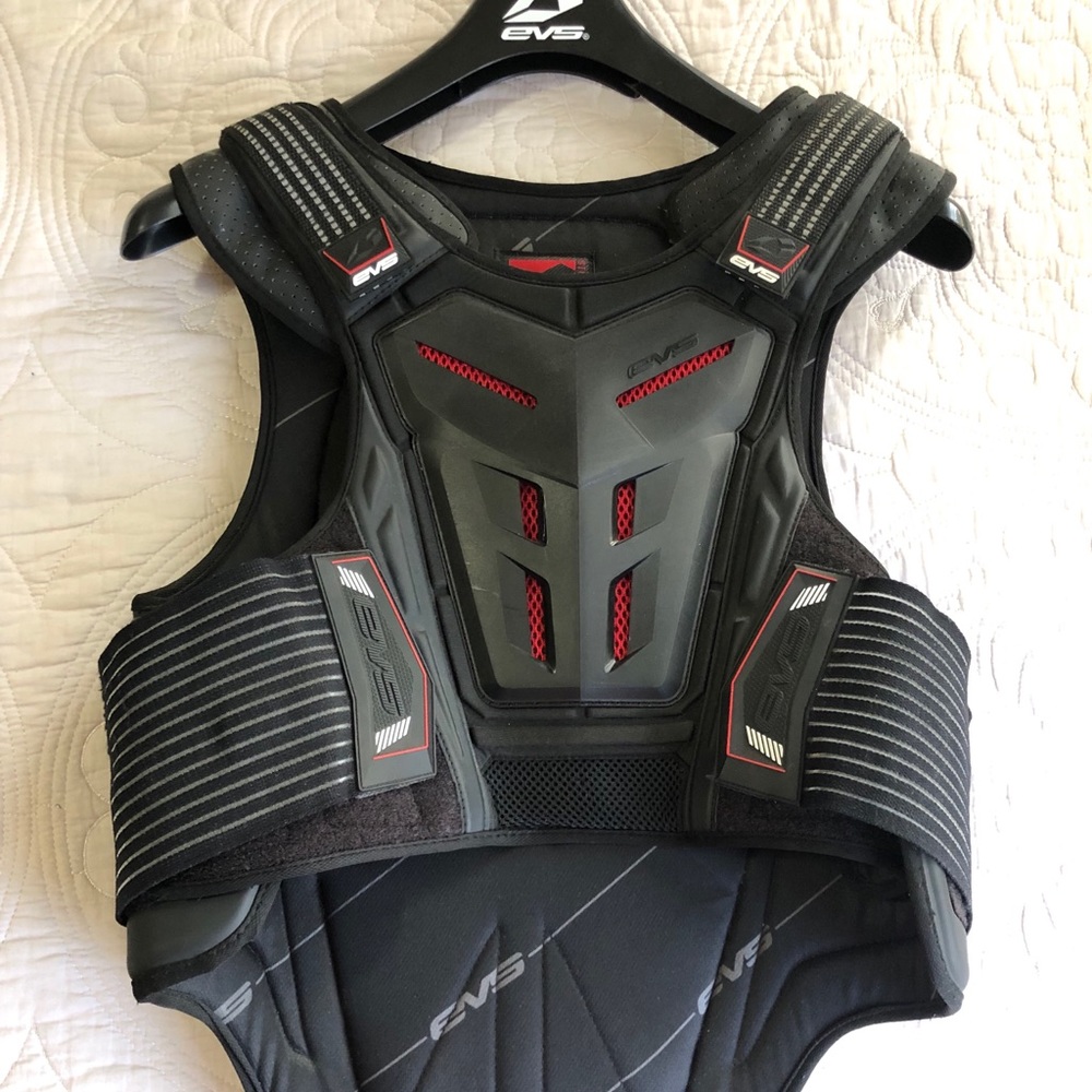 EVS Street Armor Vest